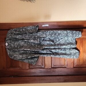 Lularoe Shirley Kimono Duster size M NWT